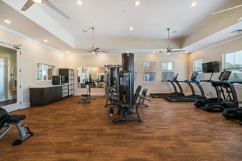 24-Hour Live Fit Health Hub